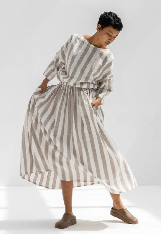 Black Crane Pleated Dress Wide Stripe