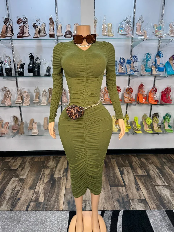 Comfy Ruched Midi Dress- Green Fashionable High-Neck Midi Dress